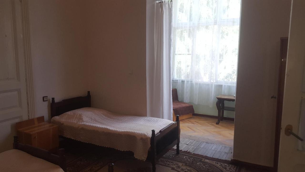 Firuza Hostel Боржоми Экстерьер фото